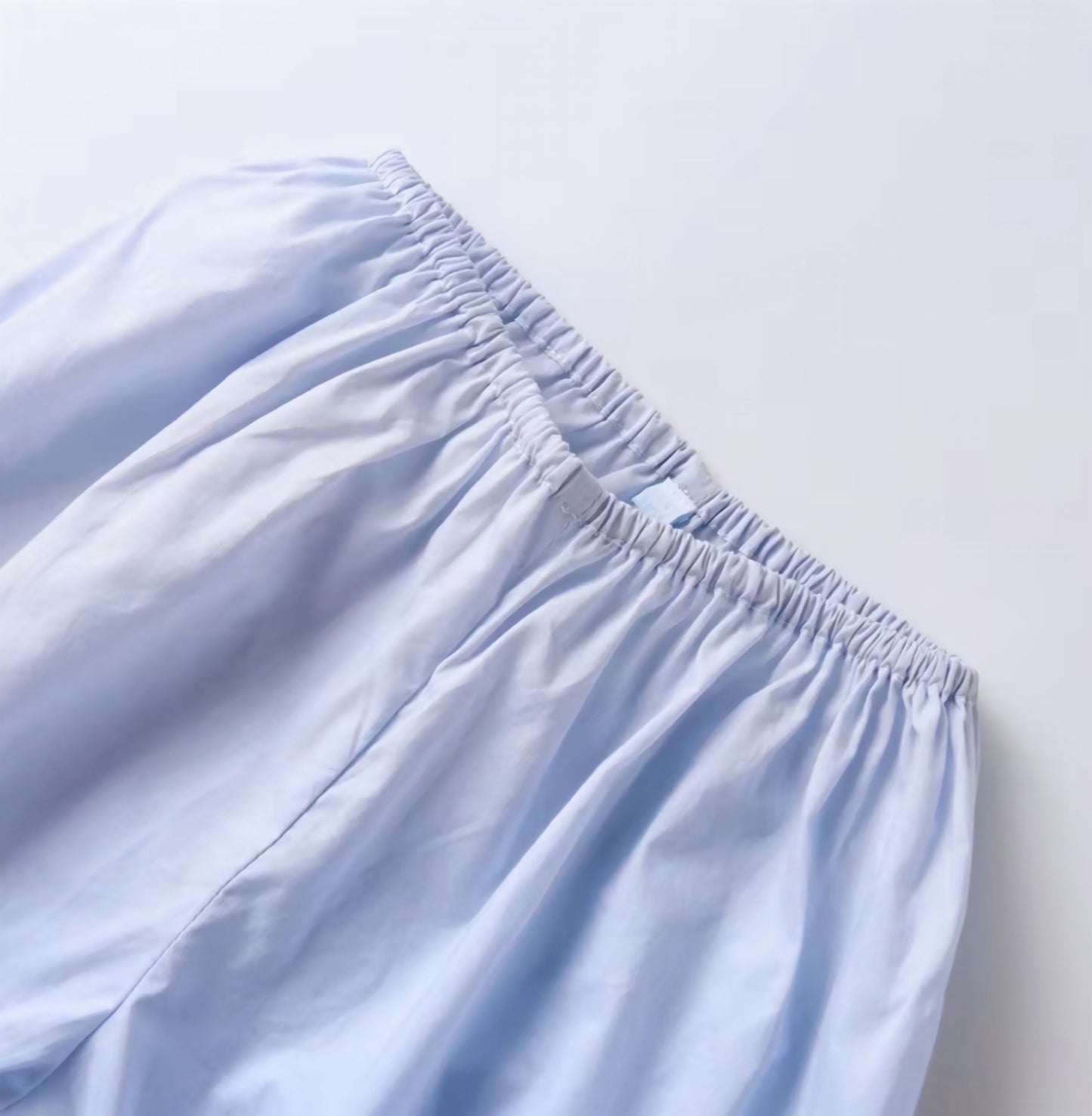 Conjunto de Blusa Azul Pastel con Bloomers