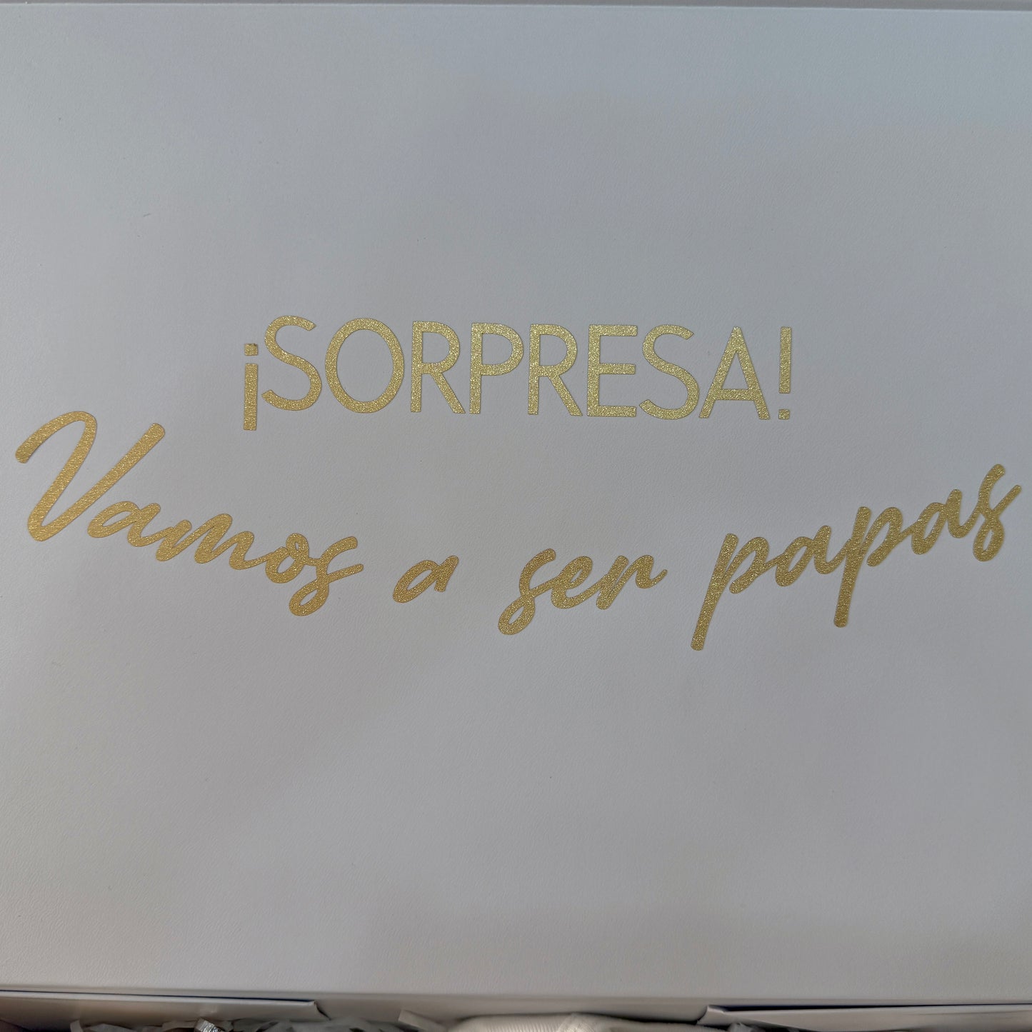 Baby Announcement / Anuncio de embarazo