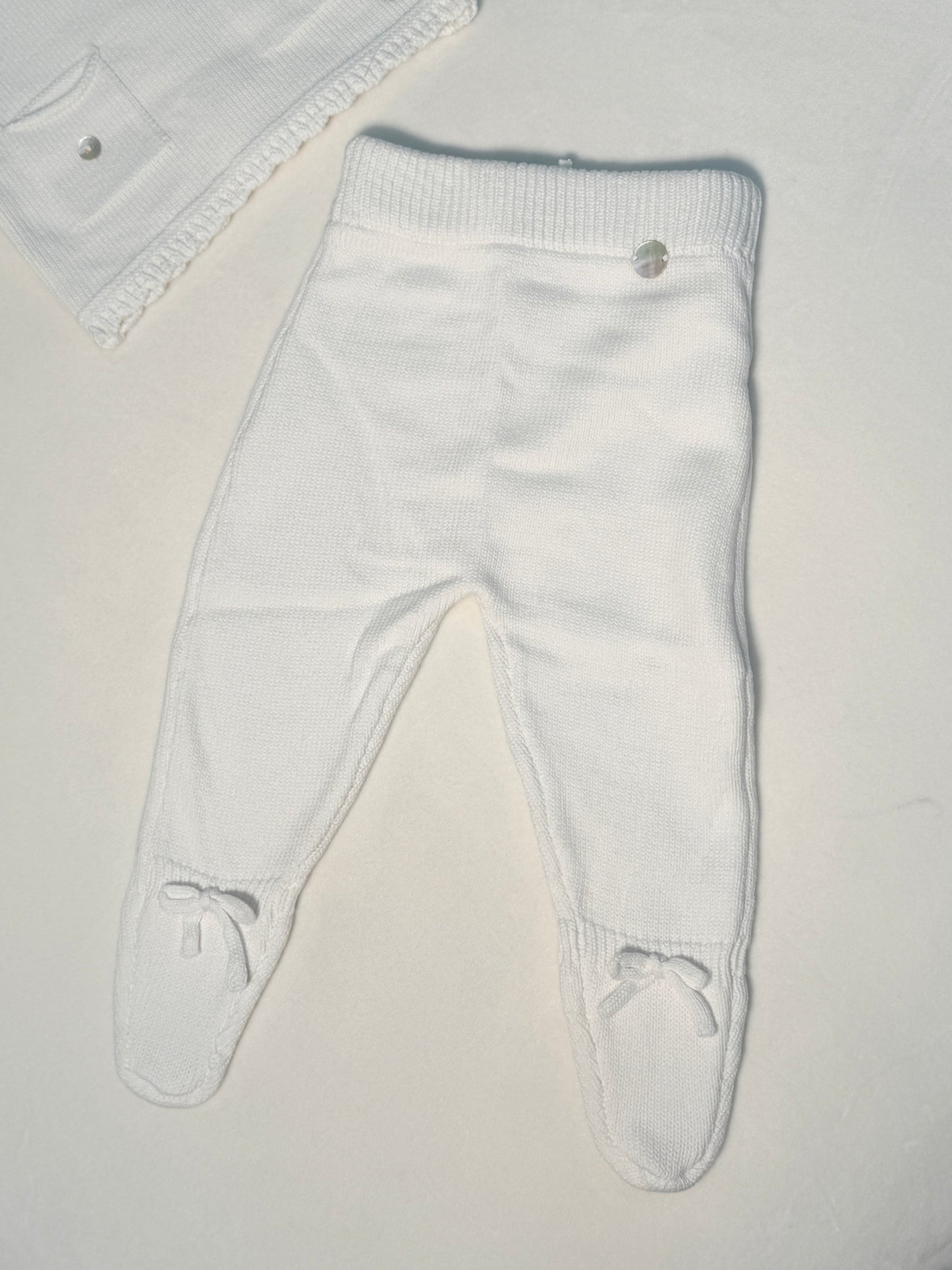 Conjunto tejido blanco unisex