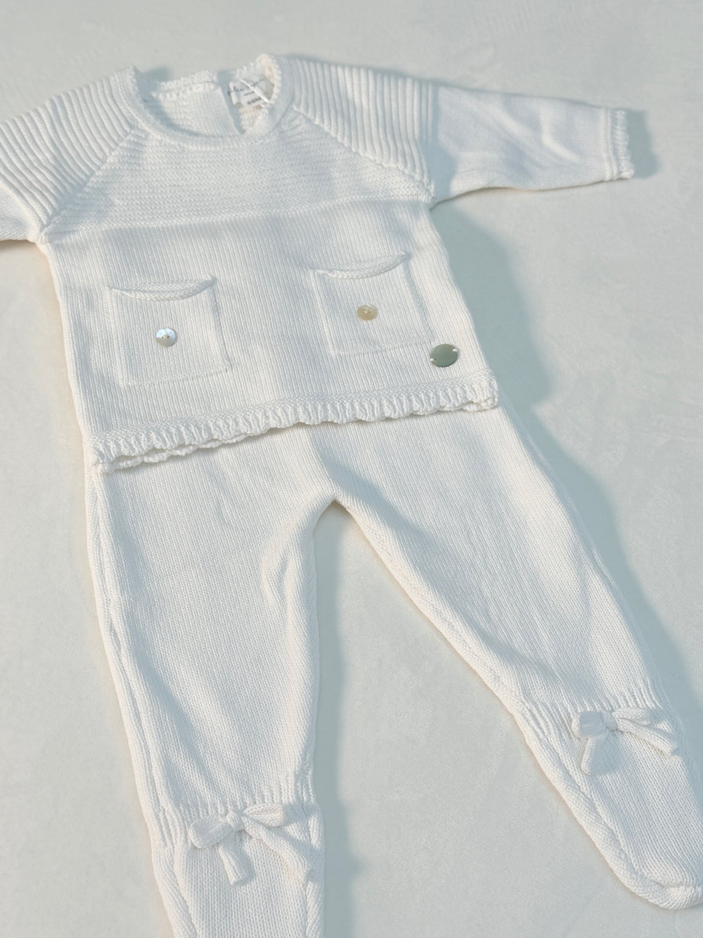 Conjunto tejido blanco unisex