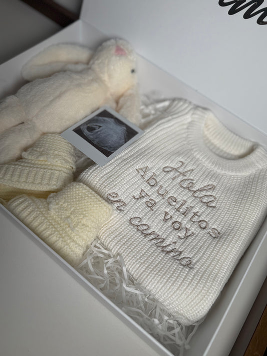 Baby Announcements / Anuncios de embarazo