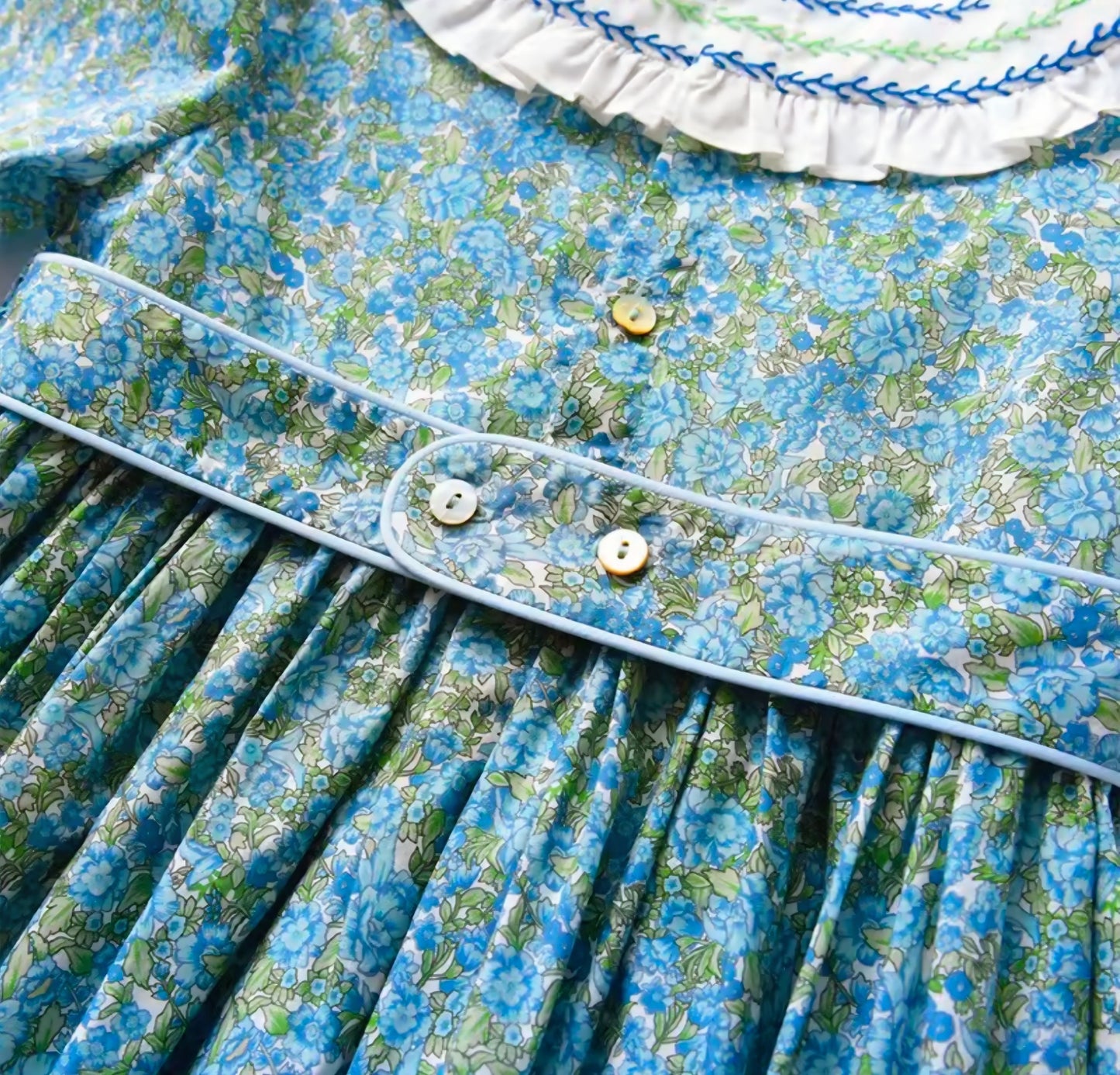 Vestido español Floral Alynna