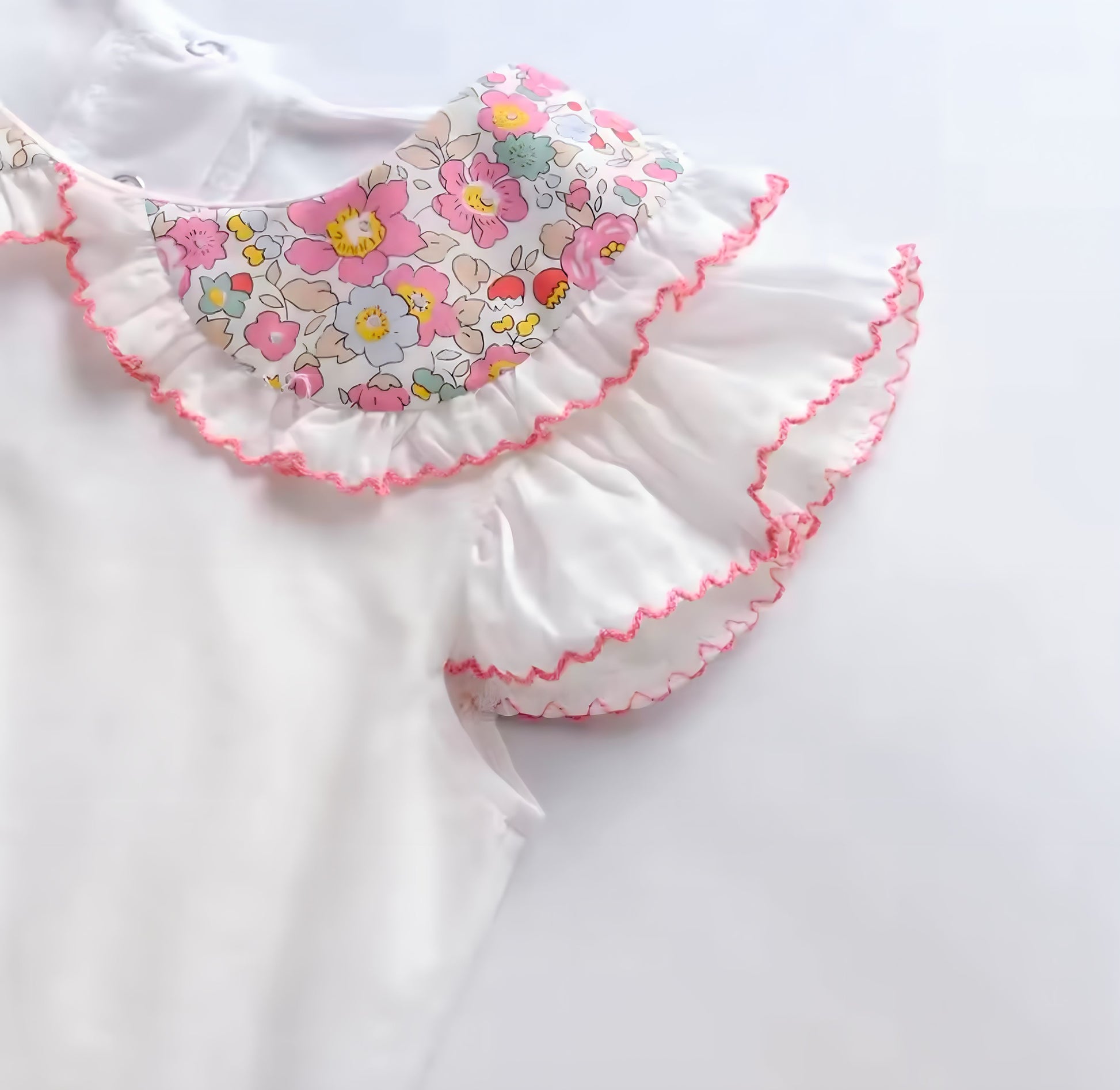 Conjunto Floral Encantador Leah