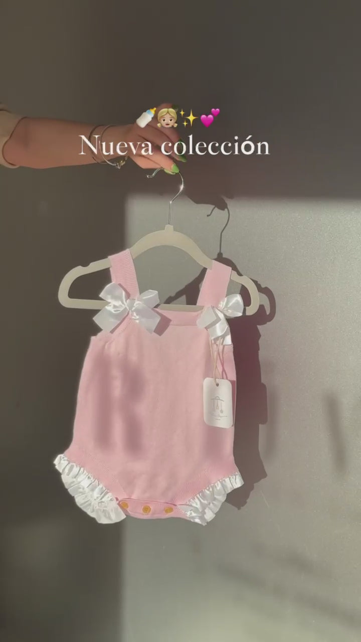Ranita con moños